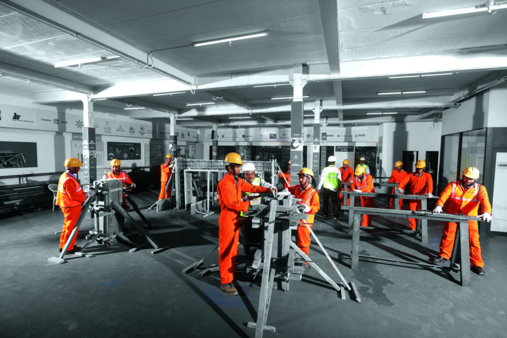 SHUTTERING CARPENTER